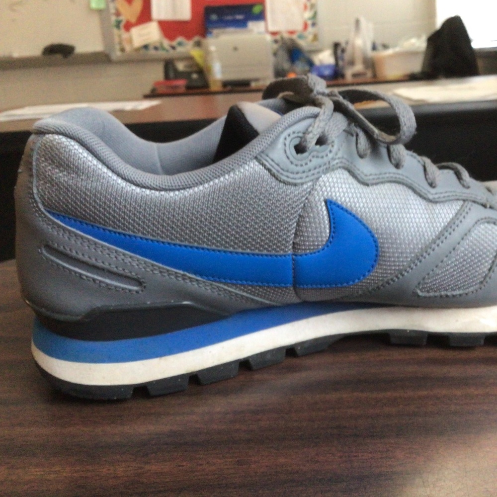 Nike blue and gray waffle trainer shoes